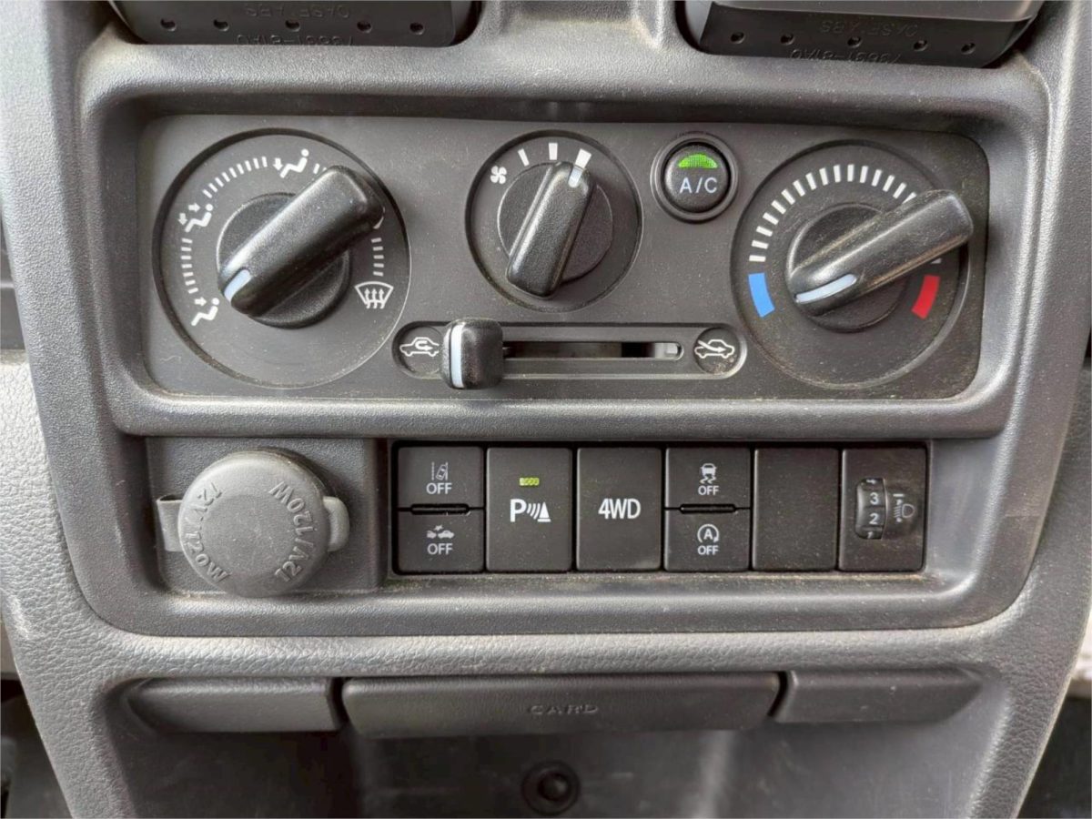 2025 Suzuki Carry