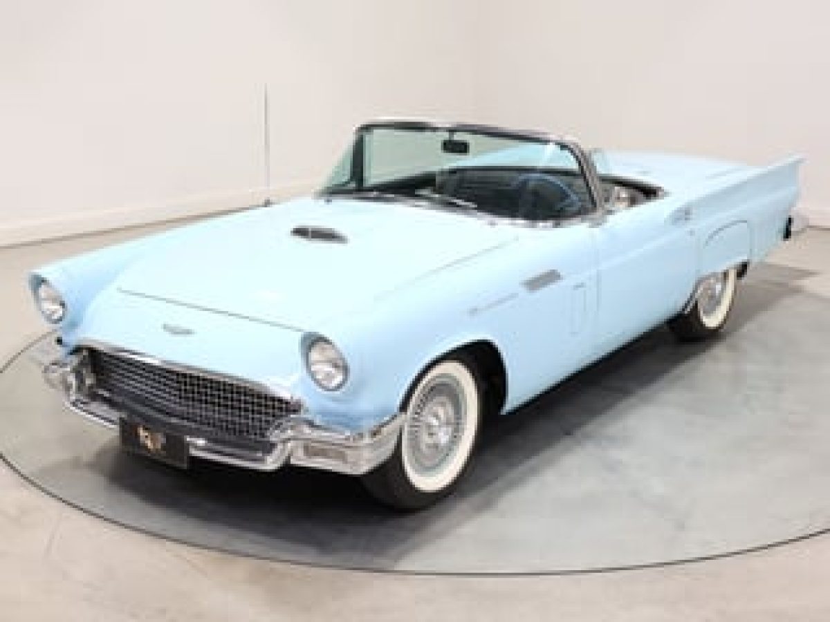 1957 Ford Thunderbird Convertible 312 V8