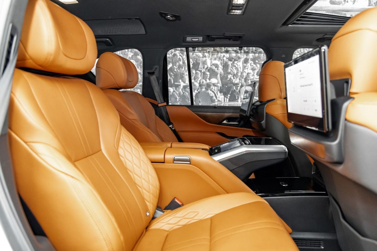 VJA310R LX600 Ultra Luxury Wagon 5dr Spts Auto 10sp, 4x4 3.5TT