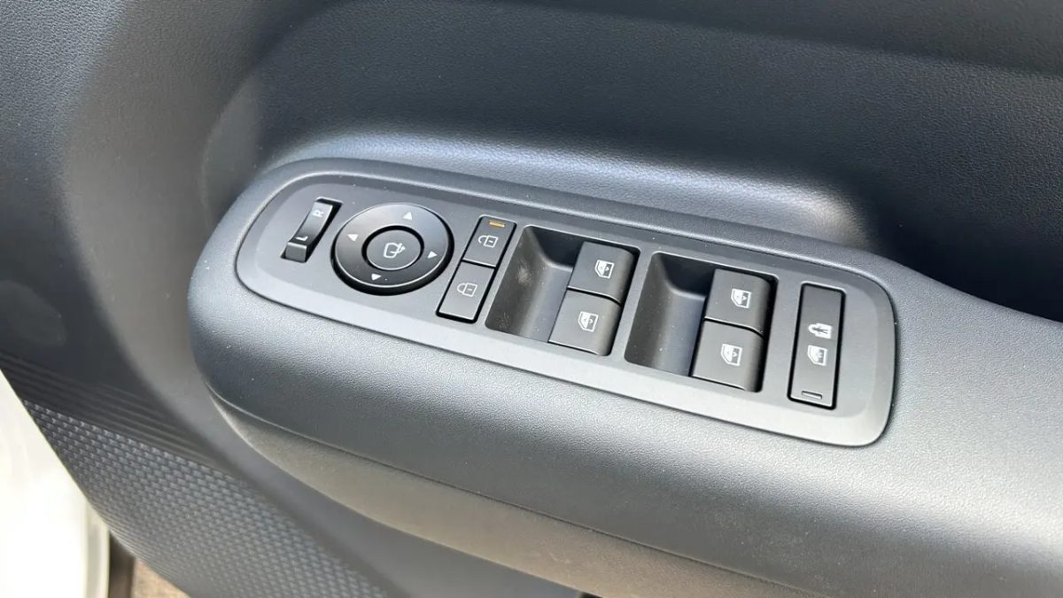 2027 Hyundai MX5.V2 SANTA FE HEV 7S 1.6T AWD AUTO
