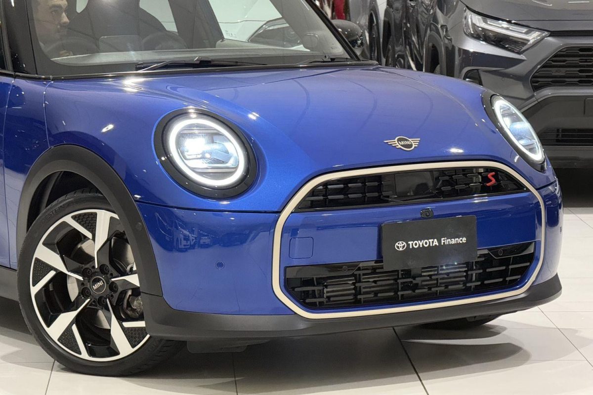 2024 MINI Cooper S Classic