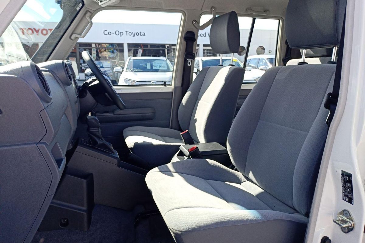 2024 Toyota Landcruiser GXL