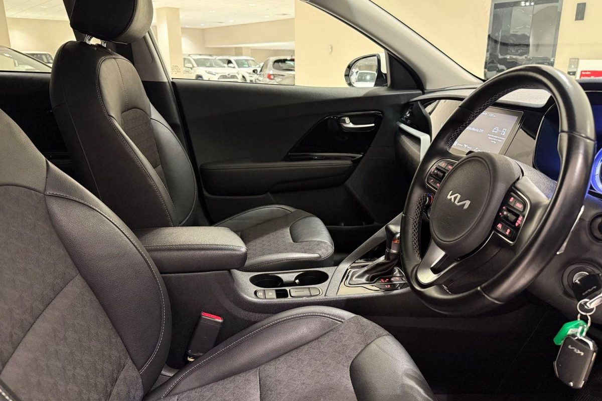 2022 Kia Niro Plus Hybrid S