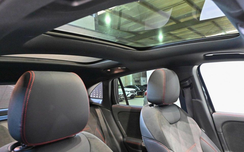 2025 Mercedes-Benz GLA-Class GLA200 Auto