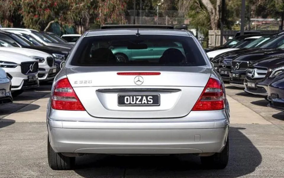 2003 Mercedes-Benz E-Class W211 E320 Elegance Silver 5 Speed Sports Automatic Sedan