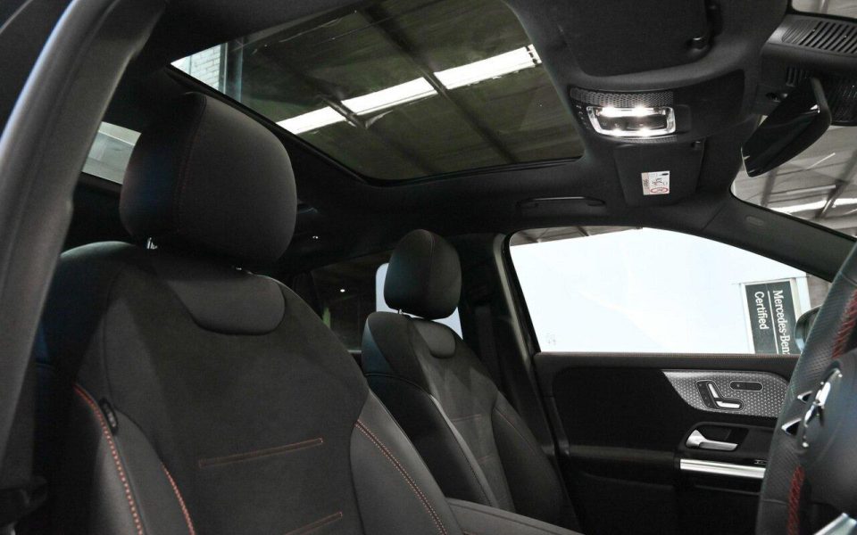 2025 Mercedes-Benz GLA-Class GLA200 Auto