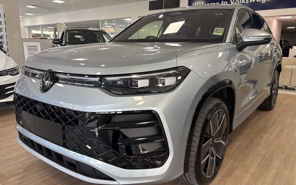2025 Volkswagen Tayron 195TSI R-Line R4