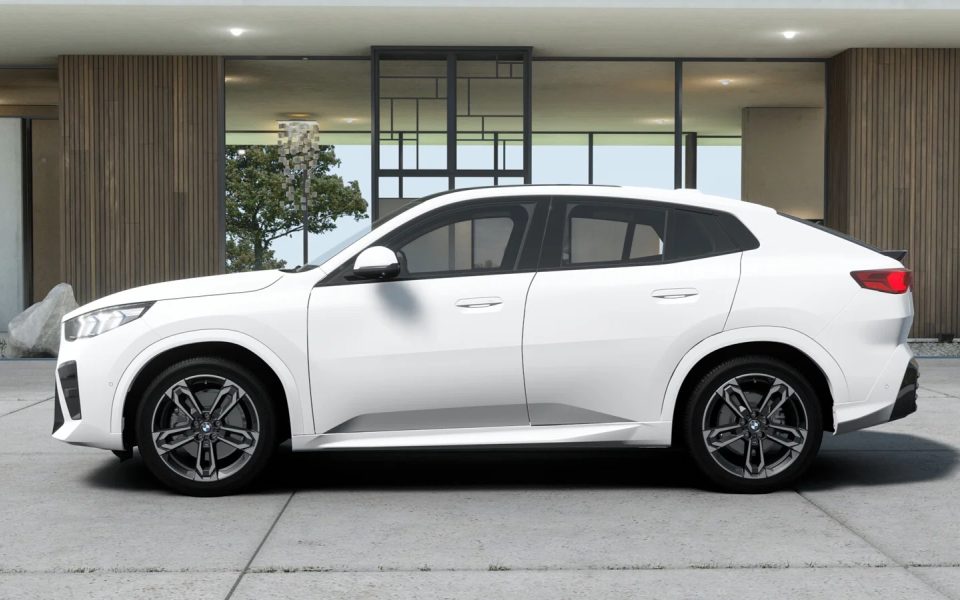 2026 BMW iX2 xDrive30 Automatic