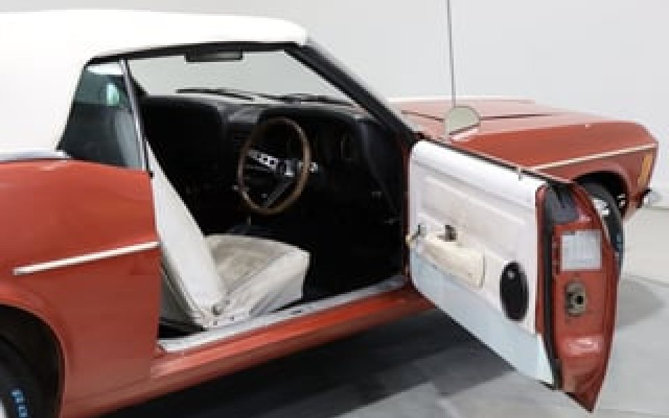 1970 Ford Mustang Convertible - 302 V8