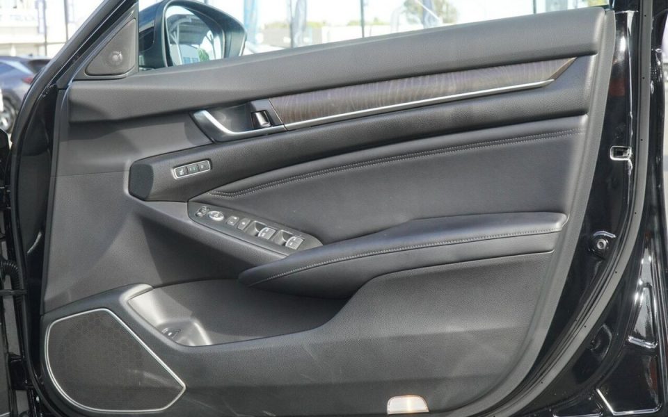 2023 Honda Accord 10th Gen VTi-LX
