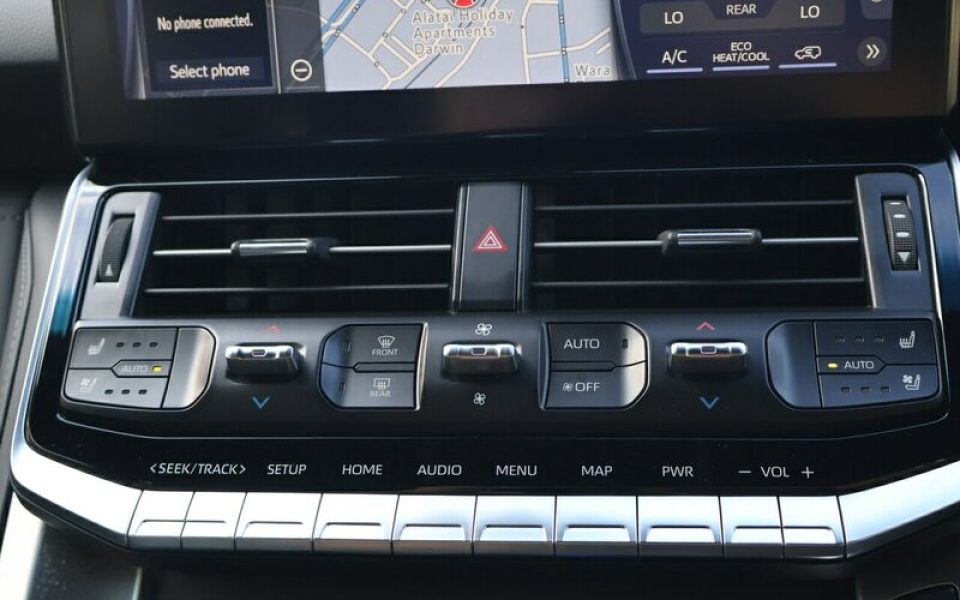 2022 Toyota Landcruiser VX