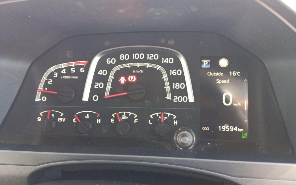2024 Toyota Landcruiser GXL
