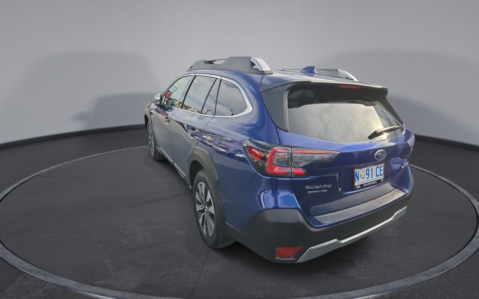 2022 Subaru Outback AWD Touring
